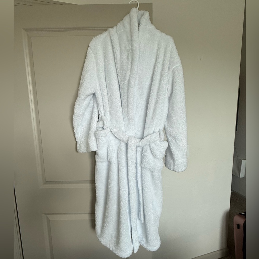 PAVILIA Women’s Plush Soft, Fluffy, Warm Fleece, Shaggy Bathrobe Robe